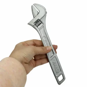 نمایی دیگر از آچار فرانسه 8 اینچ رونیکس مدل RH-2431